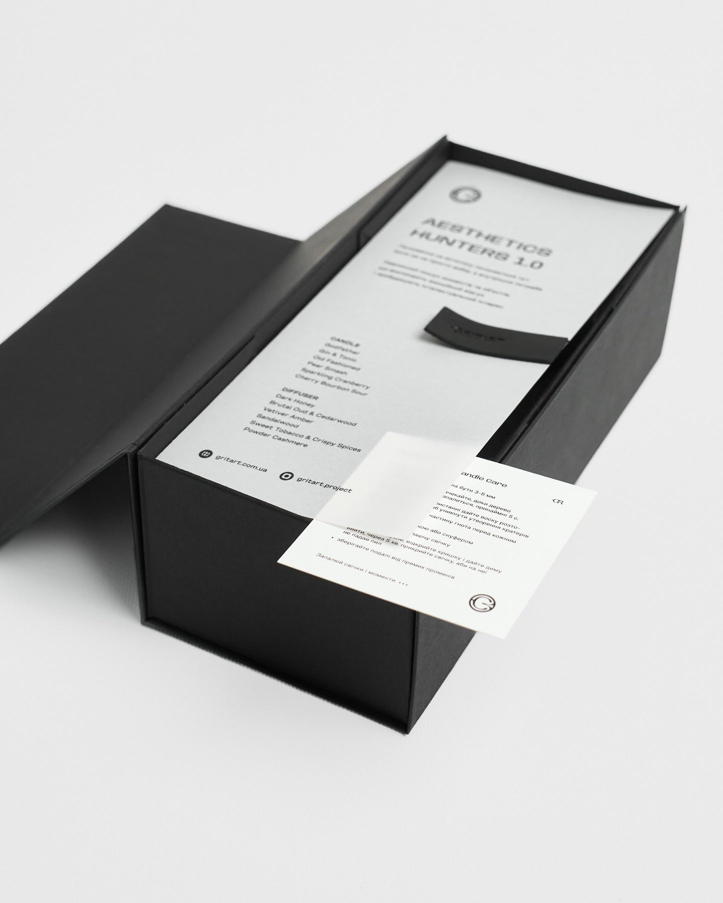 Aesthetics hunters 0.1 | Wild Burgundy