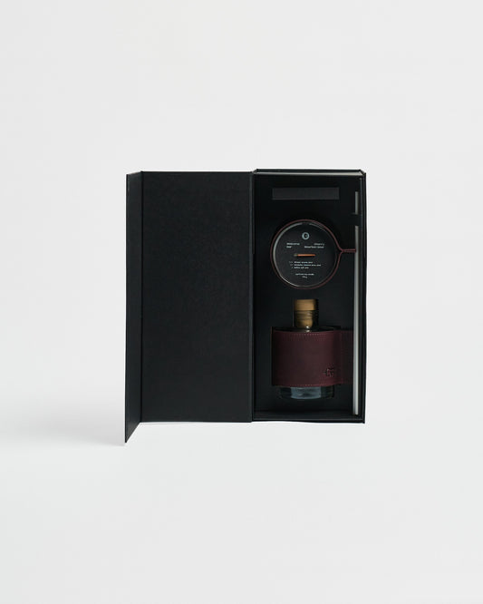 Aesthetics hunters 0.1 | Wild Burgundy