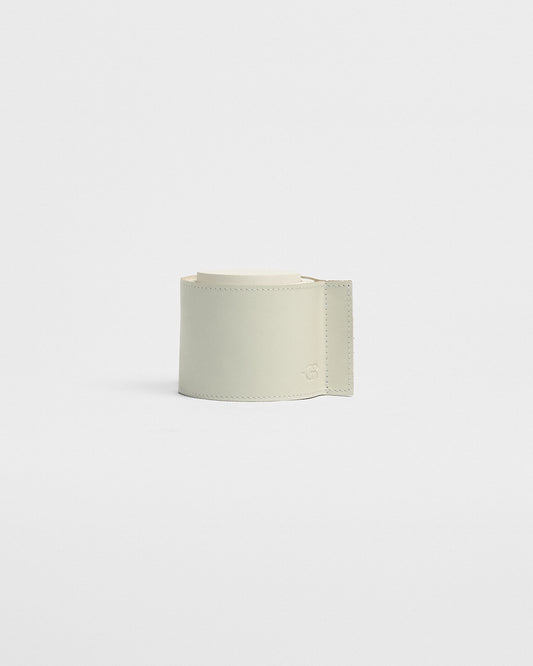 Парфумована свічка Gently Vetiver